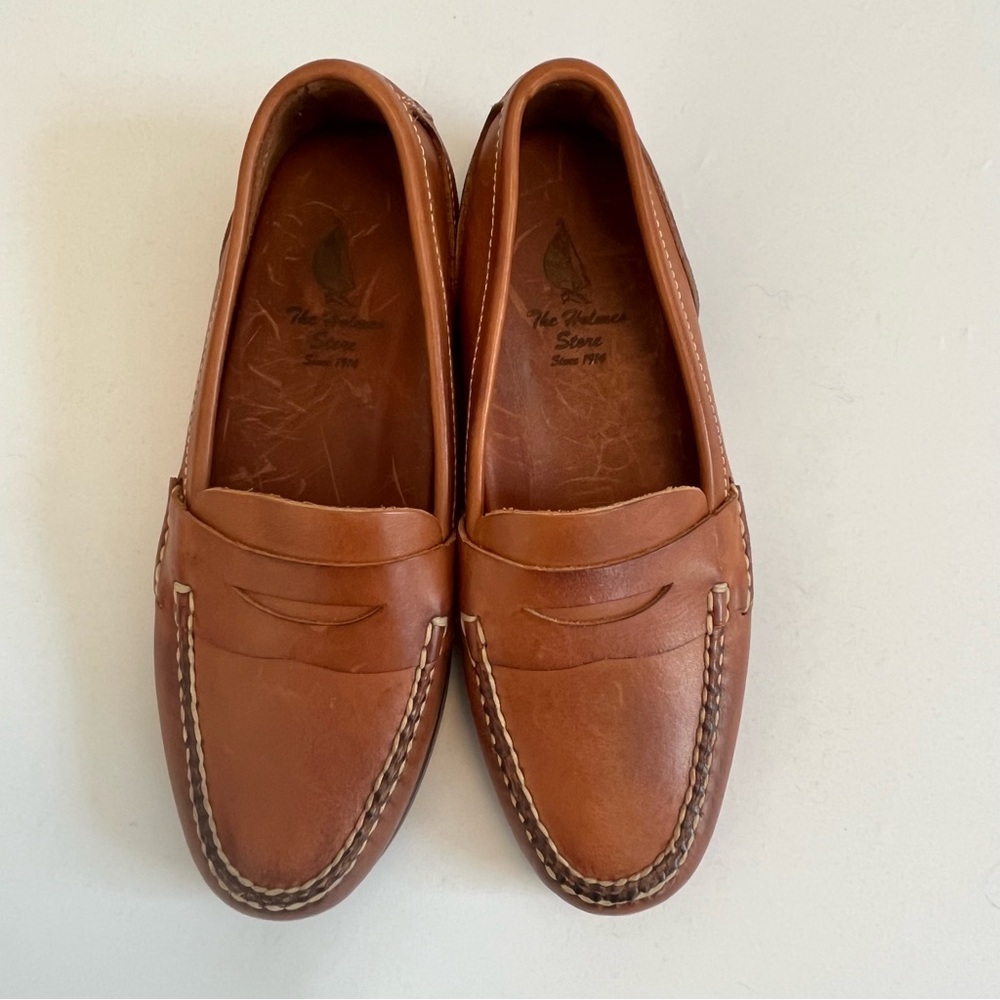 THE HOMES STORE Classic Brown Leather Loafers Size 7.5 Wide